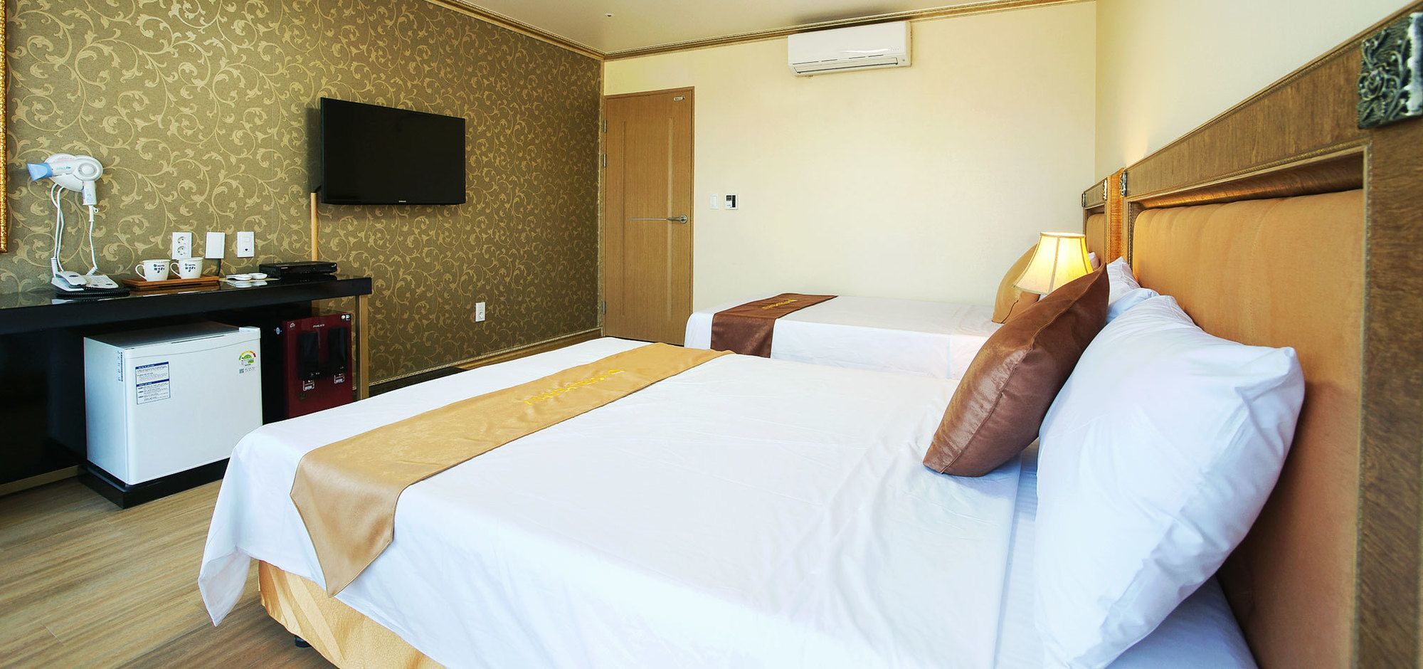 Pearly Hotel Jeju Exterior foto